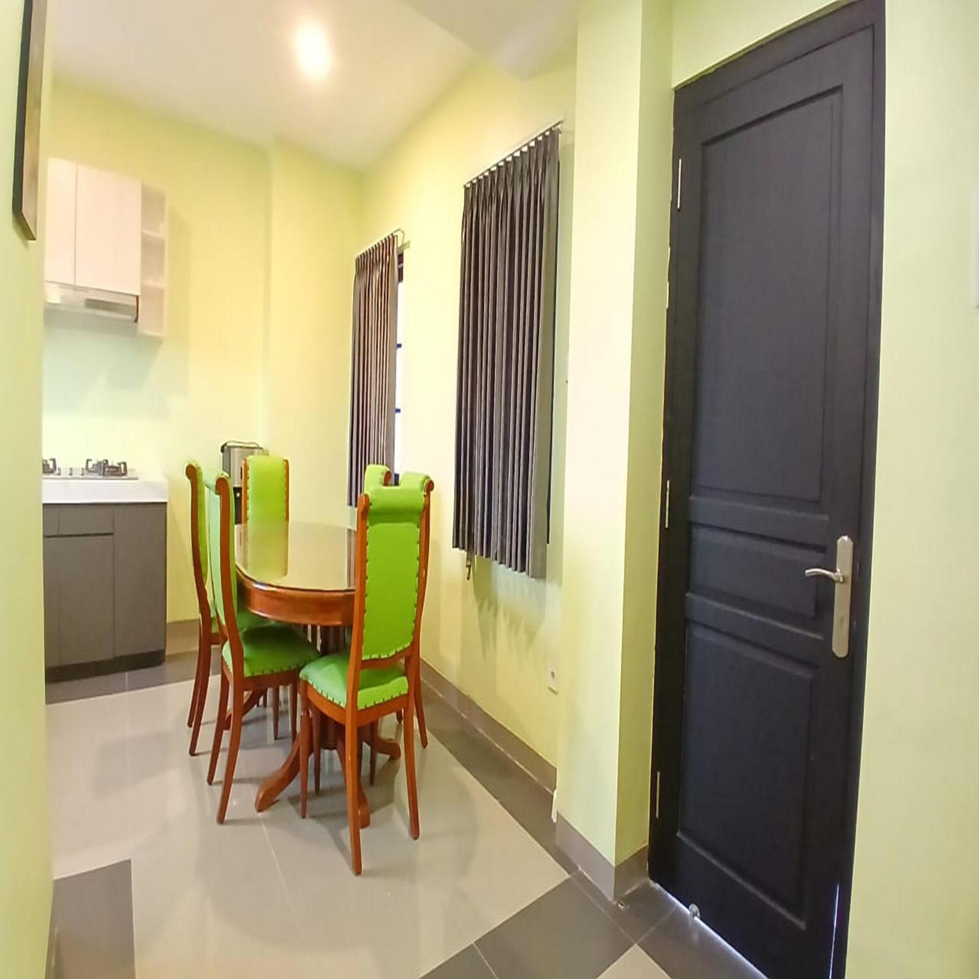 Reddoorz At Griya Athaya Maguwoharjo Yogyakarta Hotel Maguwo