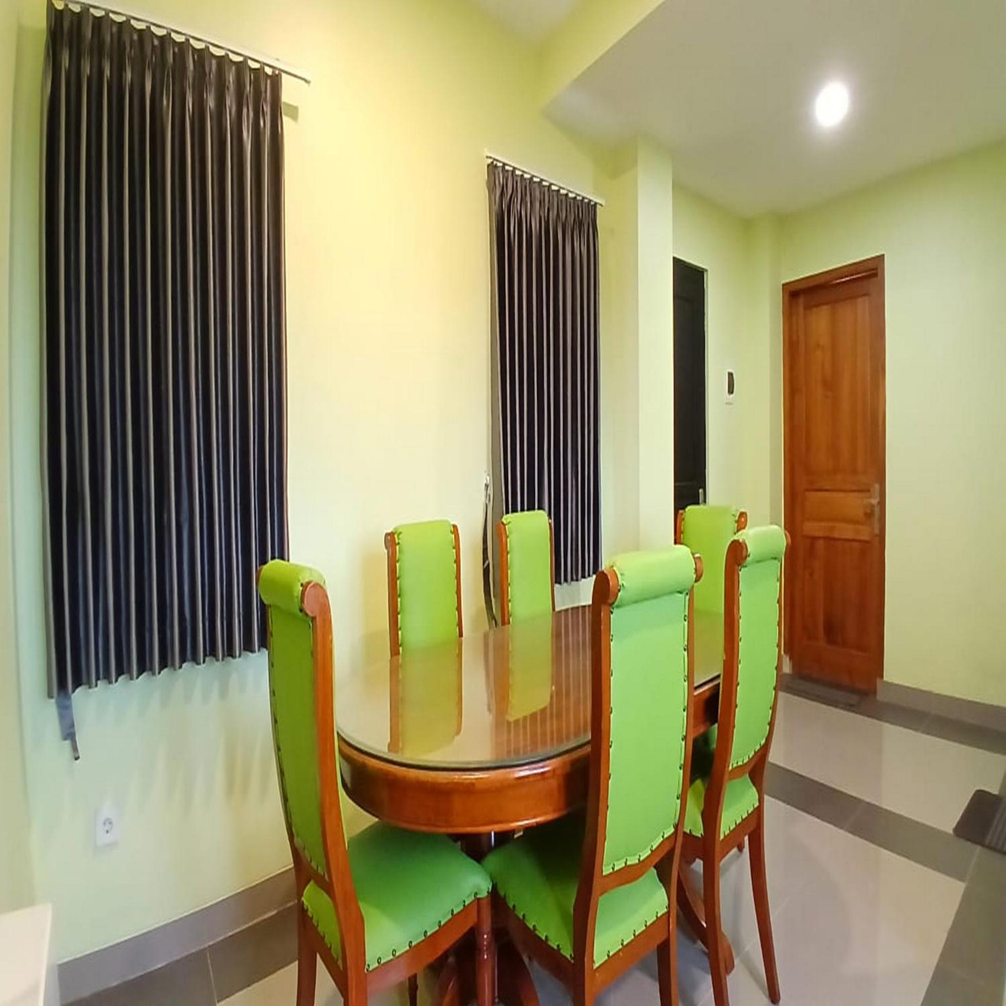 Reddoorz At Griya Athaya Maguwoharjo Yogyakarta Hotel